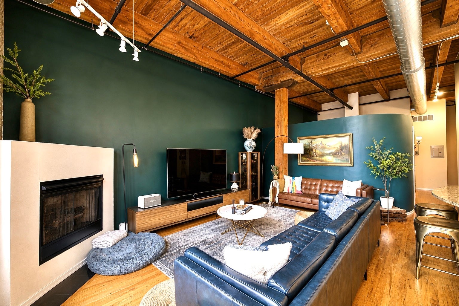 1500 W Monroe Street 504
