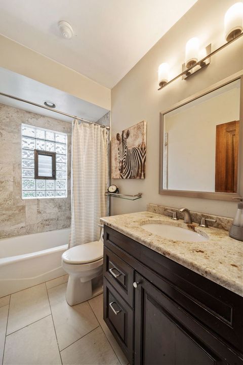 Tiny photo for 397 S Holly Avenue, Elmhurst, IL 60126 (MLS # 12616568)