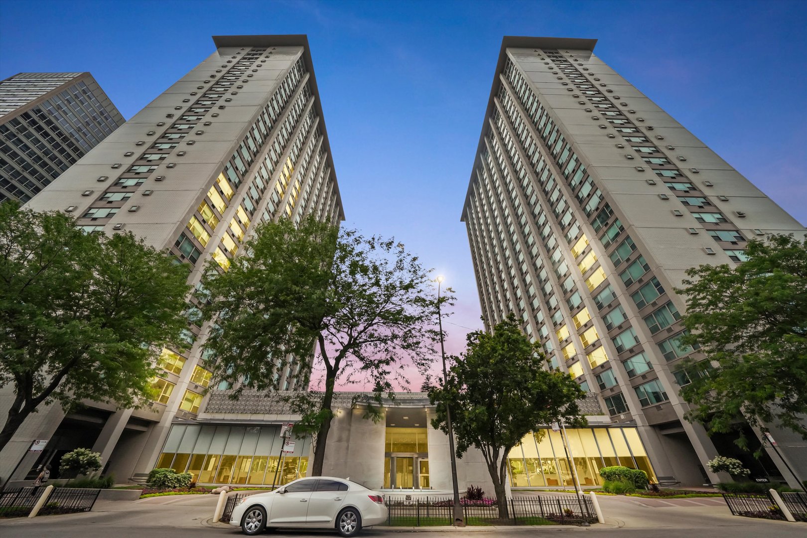 3600 N Lake Shore Drive 1814