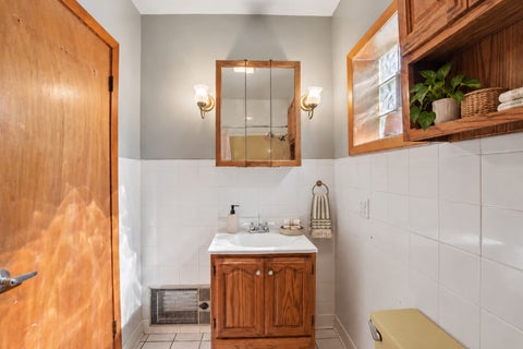 Tiny photo for 1783 Linden Street, Des Plaines, IL 60018 (MLS # 12789199)