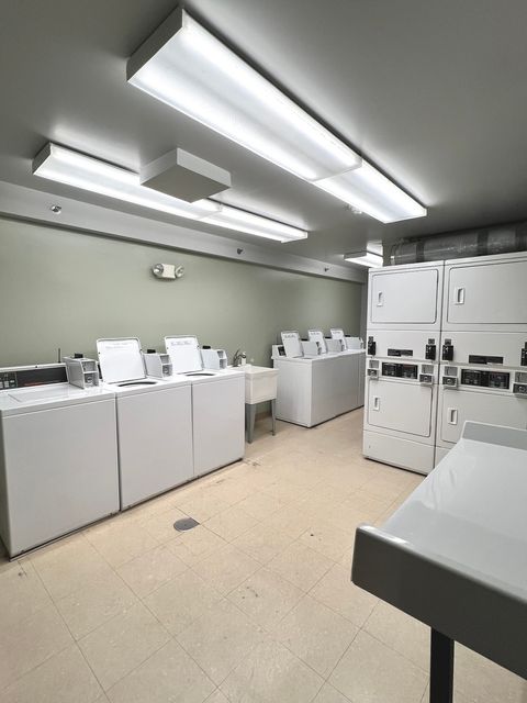 Tiny photo for 1 Villa Verde Drive #114, Buffalo Grove, IL 60089 (MLS # 12524170)