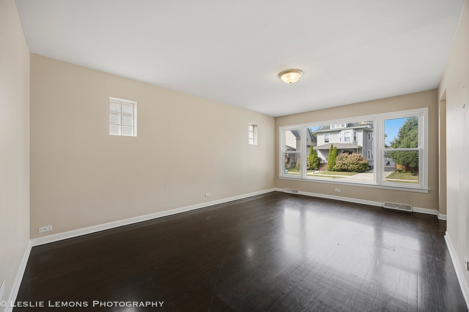 3433 wesley Avenue