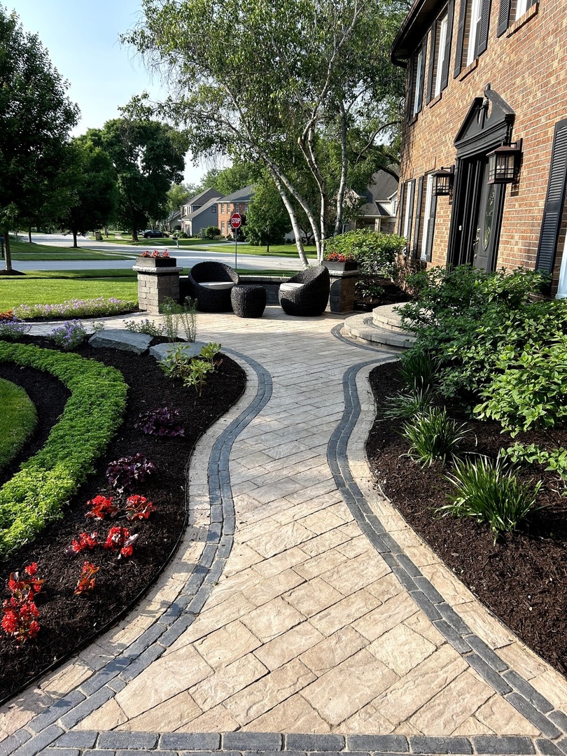 1401 Fallcreek Court