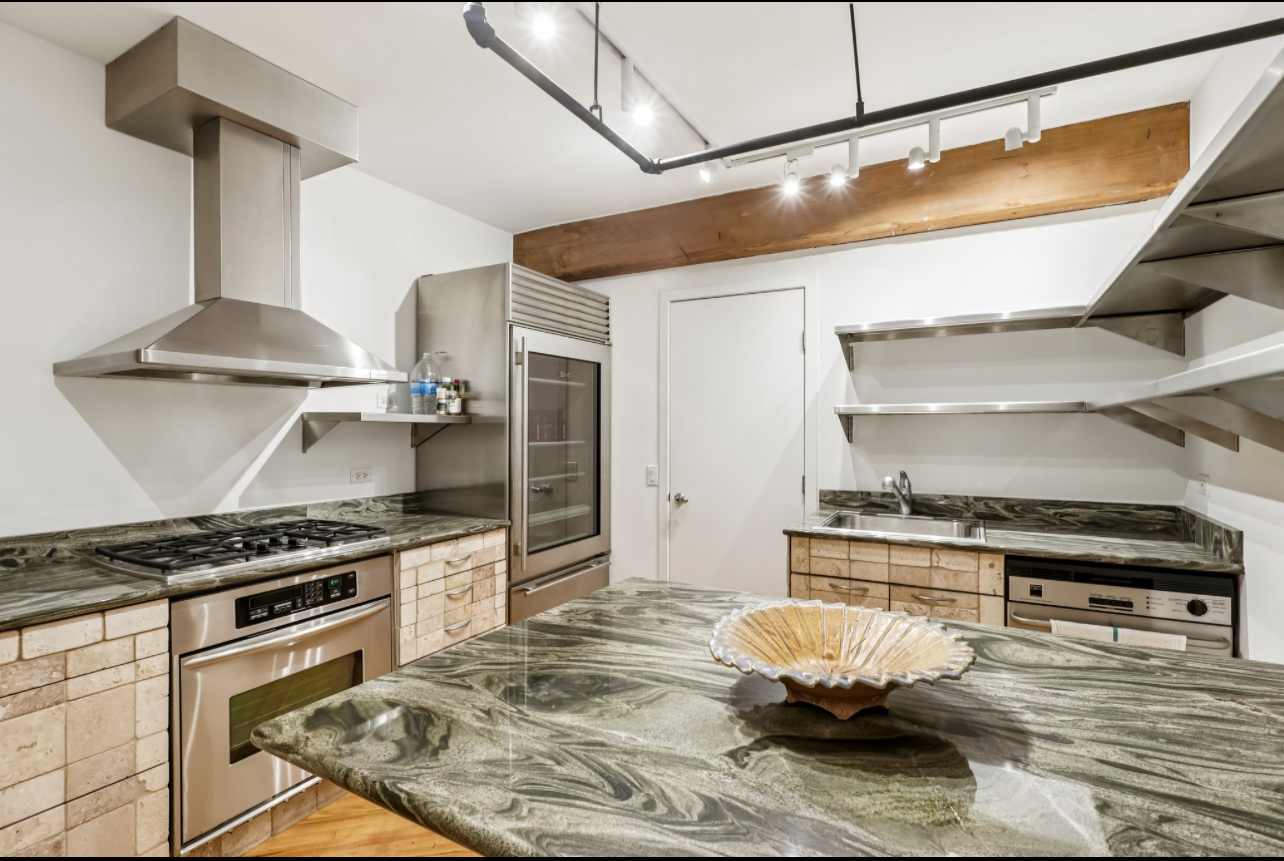 1000 W Washington Boulevard 133