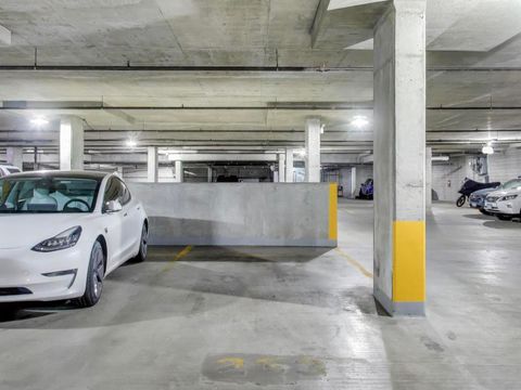 Tiny photo for 6000 N Cicero Avenue #215, Chicago, IL 60646 (MLS # 12496461)