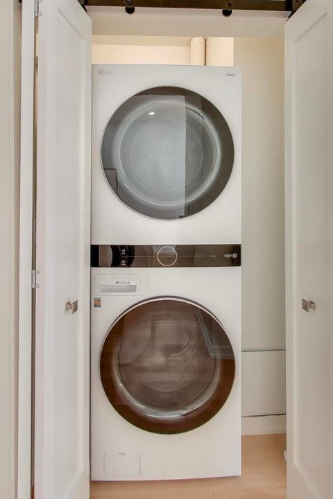 Tiny photo for 6000 N Cicero Avenue #215, Chicago, IL 60646 (MLS # 12496461)