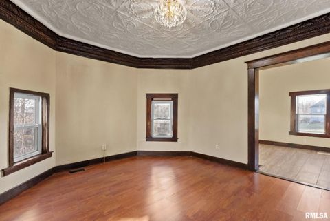 Tiny photo for 1108 ARLINGTON Avenue, Davenport, IA 52803 (MLS # QC4269781)