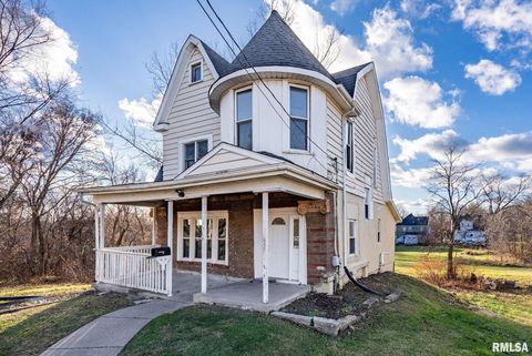 Tiny photo for 1108 ARLINGTON Avenue, Davenport, IA 52803 (MLS # QC4269781)