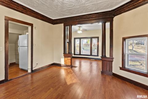 Tiny photo for 1108 ARLINGTON Avenue, Davenport, IA 52803 (MLS # QC4269781)