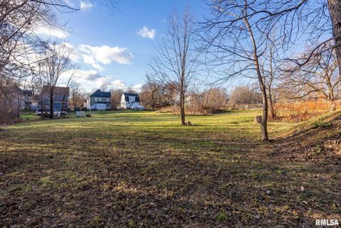 Tiny photo for 1108 ARLINGTON Avenue, Davenport, IA 52803 (MLS # QC4269781)