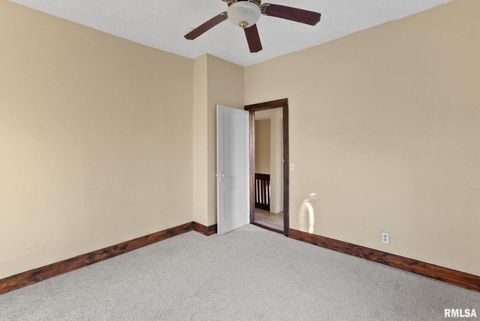 Tiny photo for 1108 ARLINGTON Avenue, Davenport, IA 52803 (MLS # QC4269781)