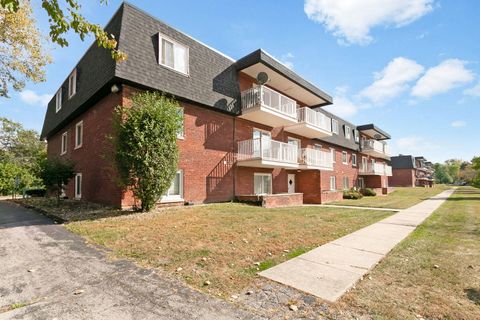 Tiny photo for 17000 Novak Drive #105, Hazel Crest, IL 60429 (MLS # 12489461)