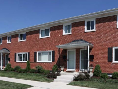648 Childs Street Wheaton IL 60187