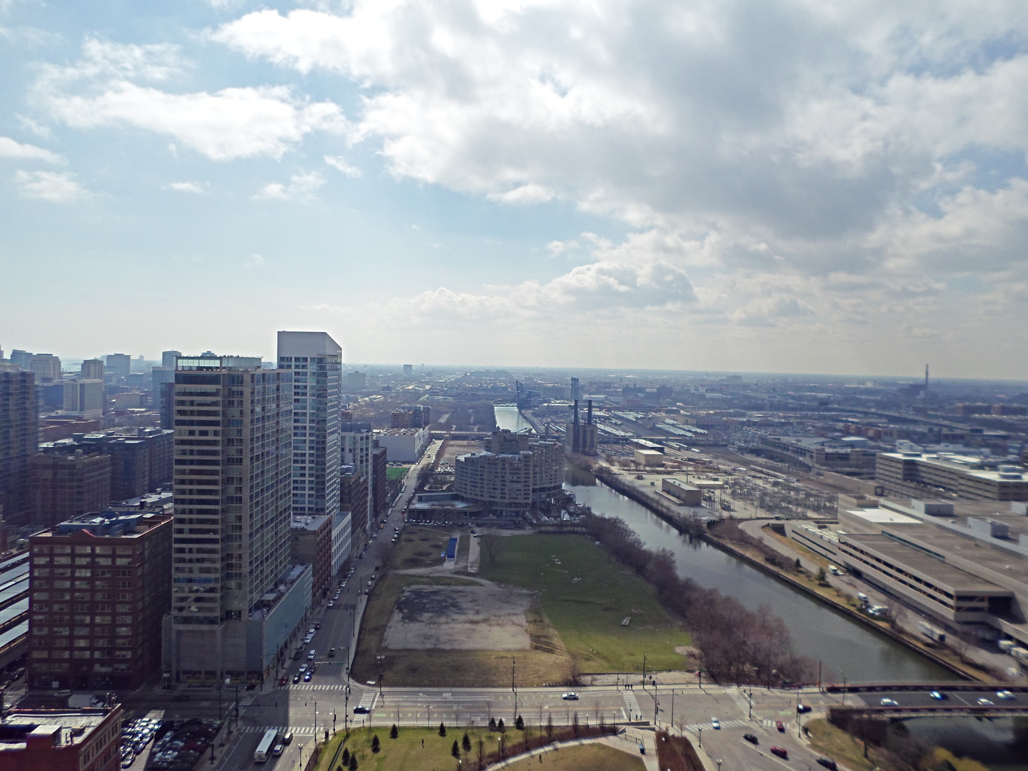235 W Van Buren Street 3304