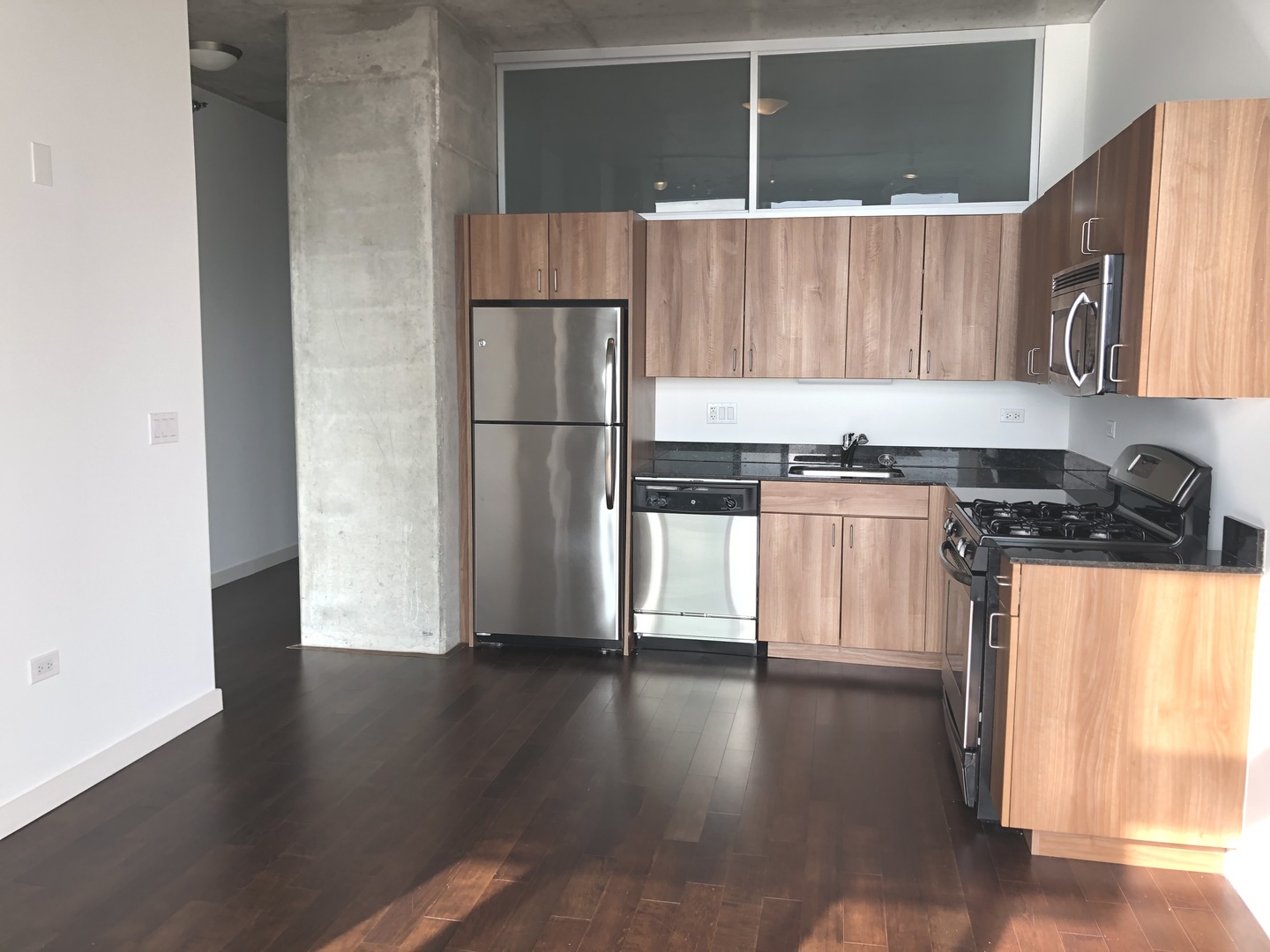 235 W Van Buren Street 3304