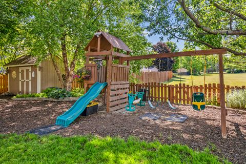 Tiny photo for 5718 Breezeland Road, Carpentersville, IL 60110 (MLS # 12669003)