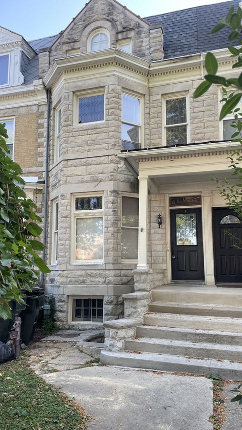 17 S Madison Avenue La Grange IL 60525