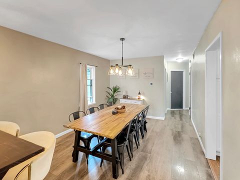 Tiny photo for 1107 Sanger Street, Ottawa, IL 61350 (MLS # 12585538)