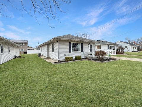 Tiny photo for 1107 Sanger Street, Ottawa, IL 61350 (MLS # 12585538)