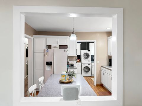 Tiny photo for 1107 Sanger Street, Ottawa, IL 61350 (MLS # 12585538)