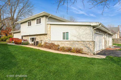 A home in Oak Forest