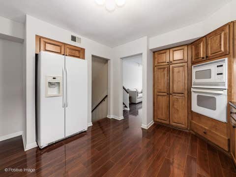 Tiny photo for 152 S Lombard Avenue, Lombard, IL 60148 (MLS # 12652096)