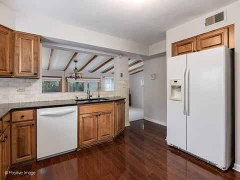 Tiny photo for 152 S Lombard Avenue, Lombard, IL 60148 (MLS # 12652096)