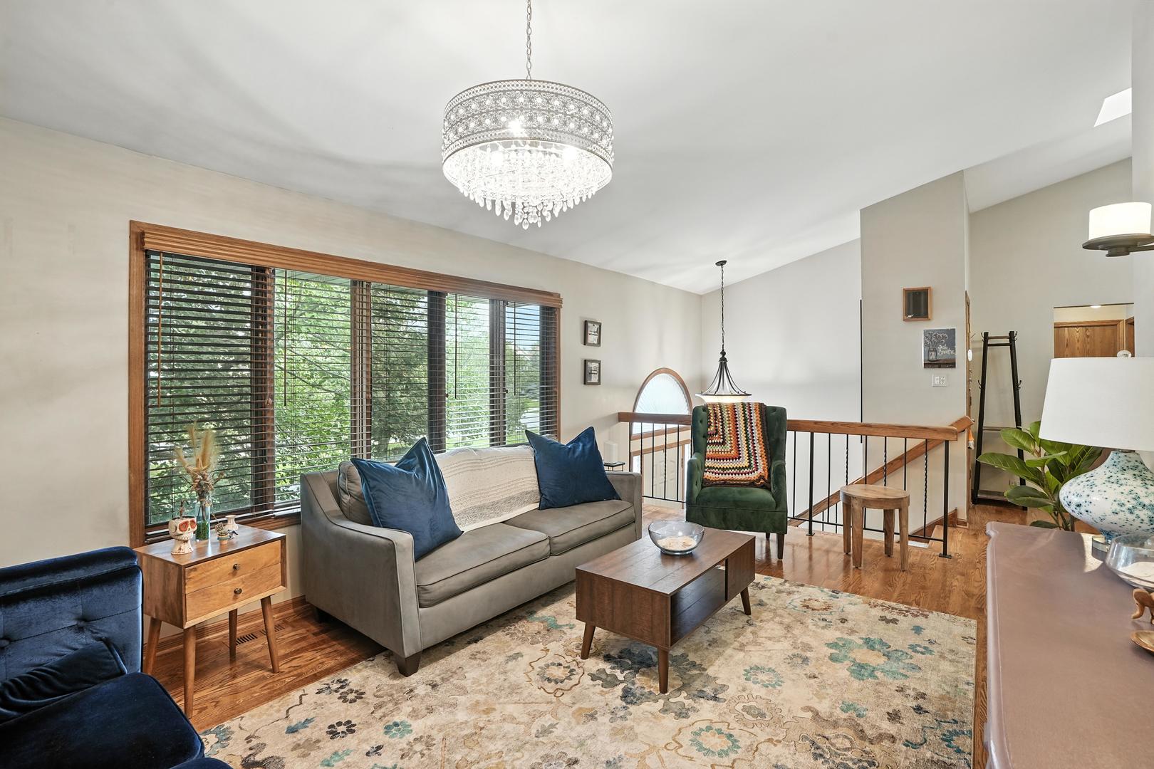 9395 WINDSOR Parkway 163