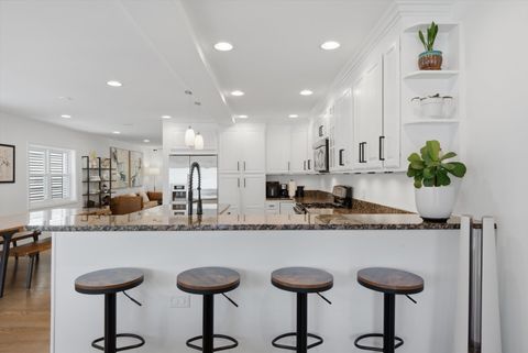 Tiny photo for 2112 W Superior Street, Chicago, IL 60612 (MLS # 12683782)