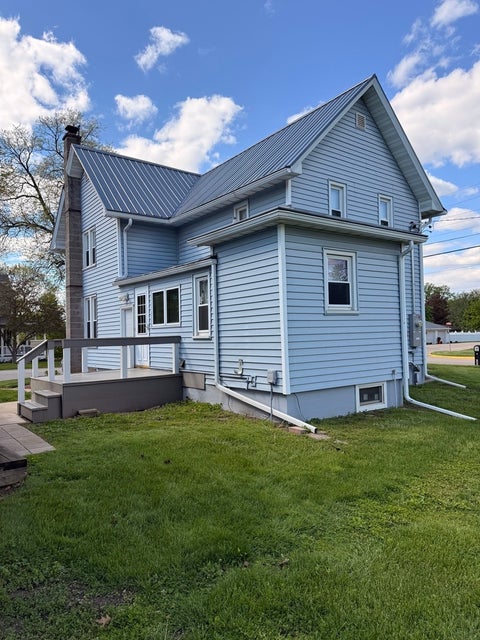 Tiny photo for 602 E High Street, Hennepin, IL 61327 (MLS # 12634392)