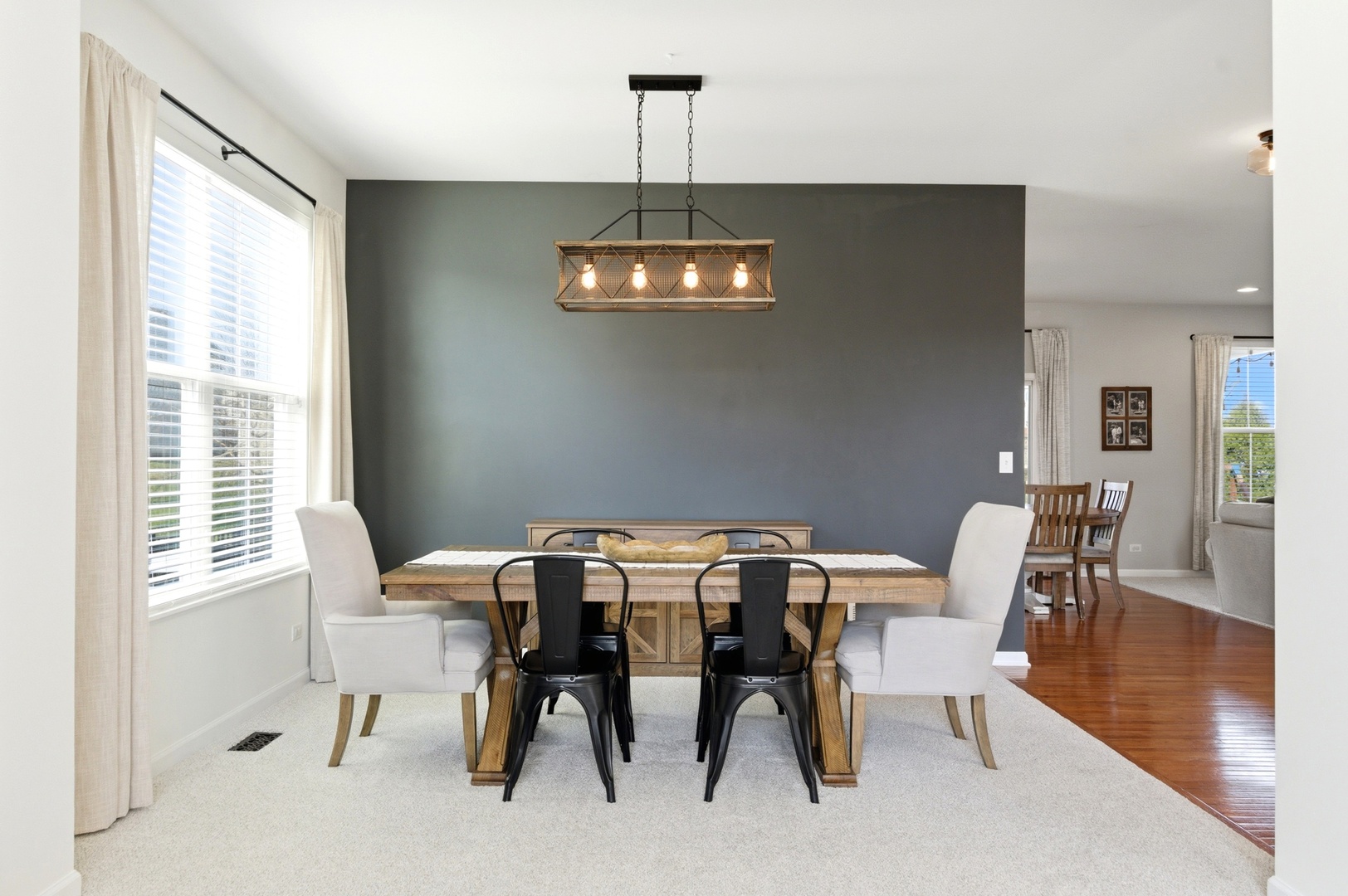 9543 Baumgartner Street