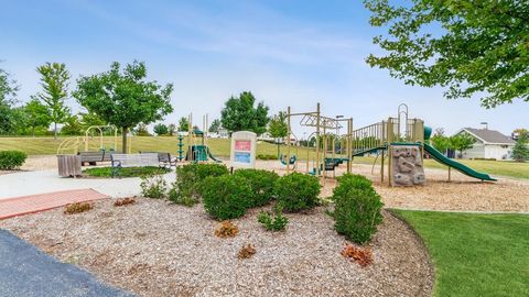 Tiny photo for 9543 Baumgartner Street, Huntley, IL 60142 (MLS # 12595434)