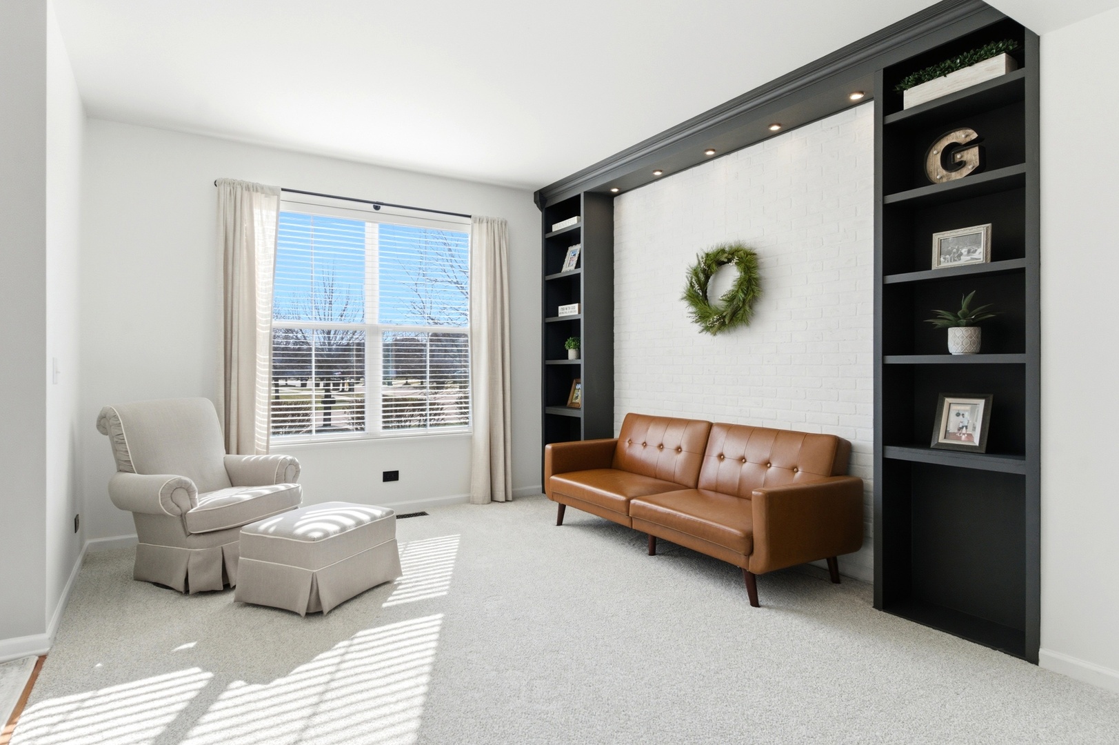 9543 Baumgartner Street