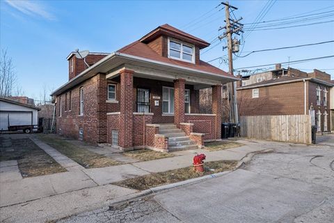 Photo of 2524 E 72ND Place, Chicago, IL 60649 (MLS # 12547634)