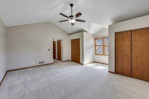 Tiny photo for 810 Thornwood Drive, St. Charles, IL 60174 (MLS # 12469523)