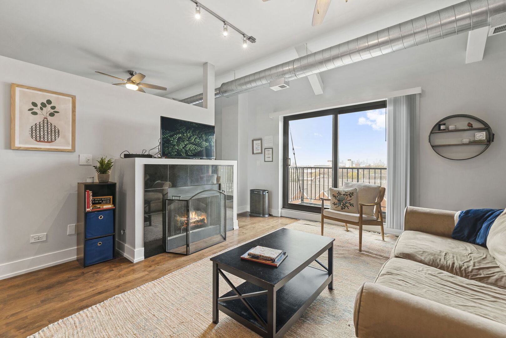 1000 E 53rd Street 510