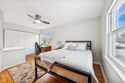 Tiny photo for 580 Hillside Avenue, Glen Ellyn, IL 60137 (MLS # 12511757)