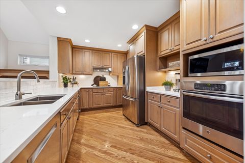 Tiny photo for 580 Hillside Avenue, Glen Ellyn, IL 60137 (MLS # 12511757)