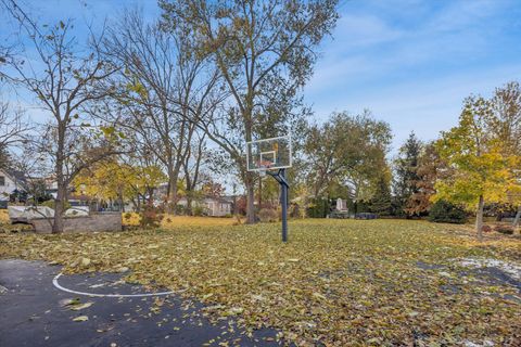 Tiny photo for 580 Hillside Avenue, Glen Ellyn, IL 60137 (MLS # 12511757)