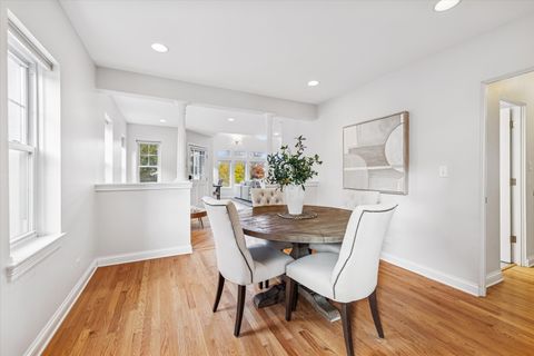 Tiny photo for 580 Hillside Avenue, Glen Ellyn, IL 60137 (MLS # 12511757)