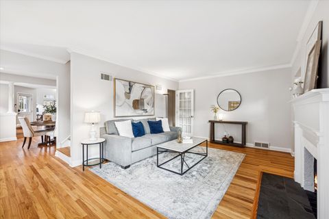 Tiny photo for 580 Hillside Avenue, Glen Ellyn, IL 60137 (MLS # 12511757)