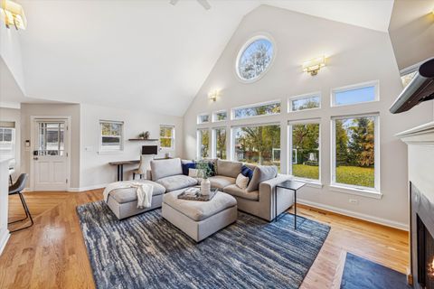 Tiny photo for 580 Hillside Avenue, Glen Ellyn, IL 60137 (MLS # 12511757)