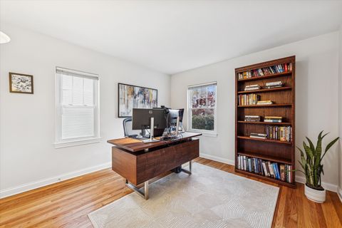 Tiny photo for 580 Hillside Avenue, Glen Ellyn, IL 60137 (MLS # 12511757)