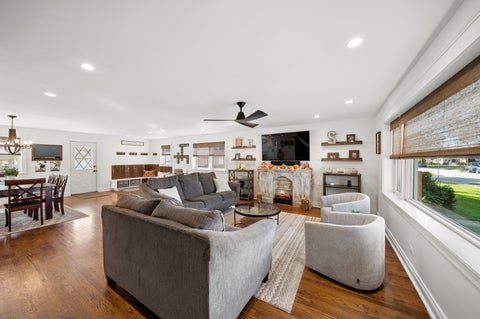 Tiny photo for 9043 Bartlett Avenue, Brookfield, IL 60513 (MLS # 12774140)