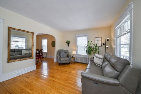 Tiny photo for 718 North Street, Geneva, IL 60134 (MLS # 12593458)