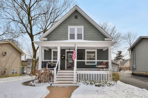 Tiny photo for 718 North Street, Geneva, IL 60134 (MLS # 12593458)