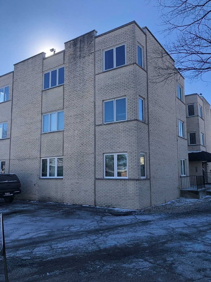 941 N Northwest Highway 3B