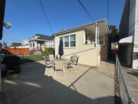 Tiny photo for 4527 W Deming Place, Chicago, IL 60639 (MLS # 12484177)