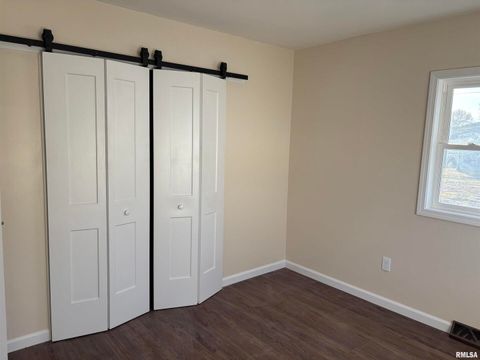 Tiny photo for 504 Westhaven Drive, Centralia, IL 62801 (MLS # EB460504)