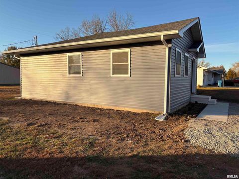 Tiny photo for 504 Westhaven Drive, Centralia, IL 62801 (MLS # EB460504)